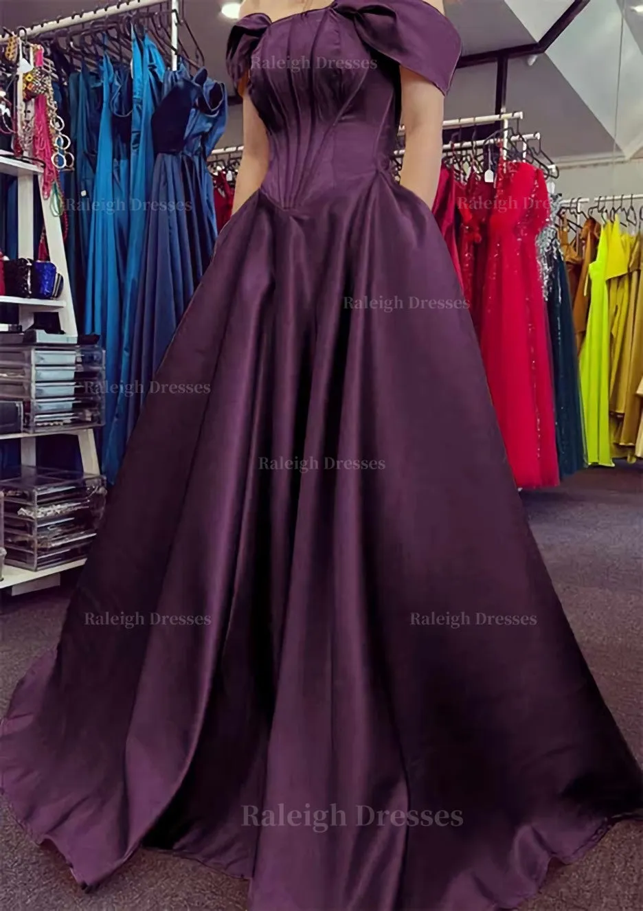 A-line Off-the-Shoulder Strapless Long/Floor-Length Satin Prom Dress With Pleated Pockets