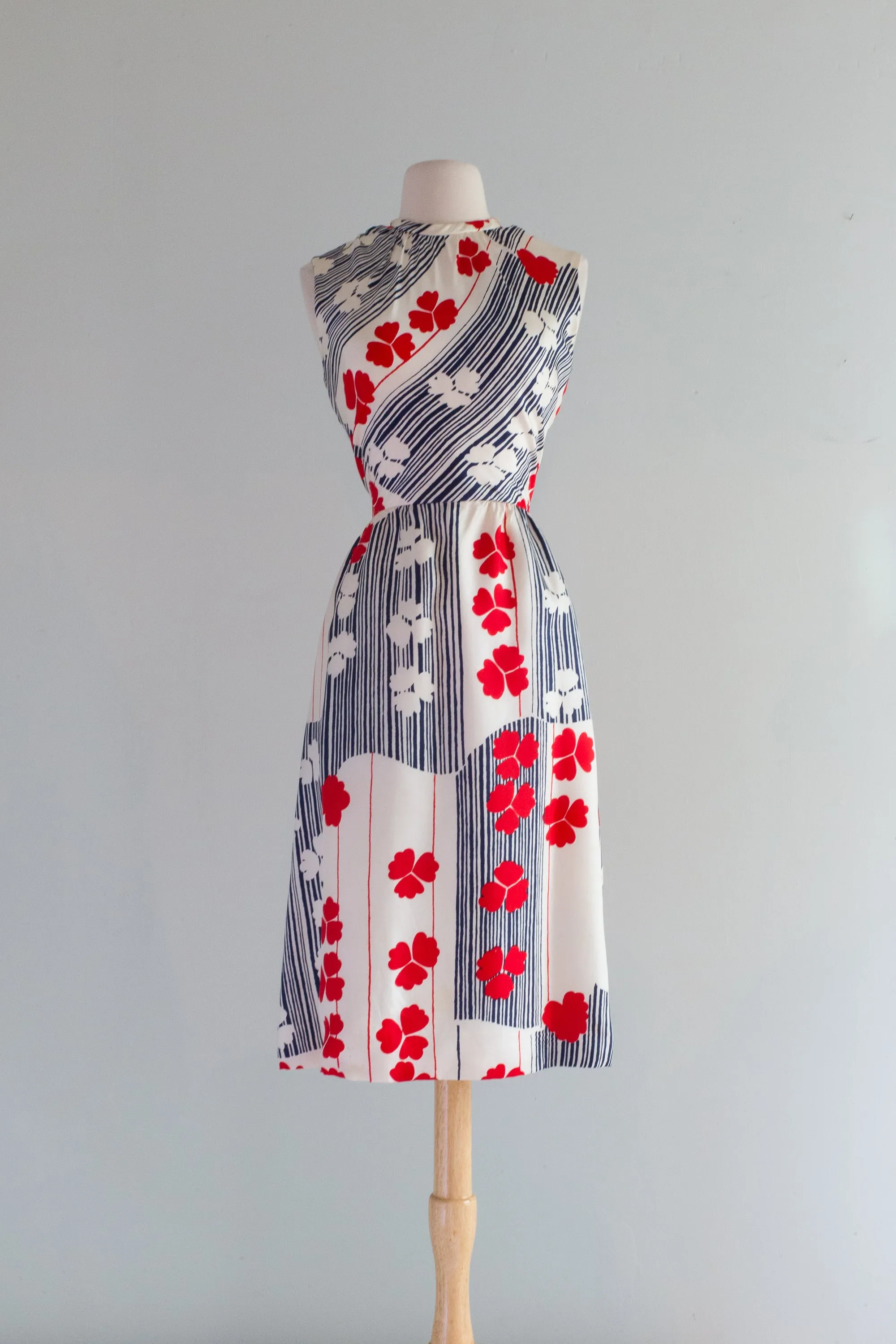 Chic 1960's Red White & BLue Silk Abstract Floral Print Dress / ML