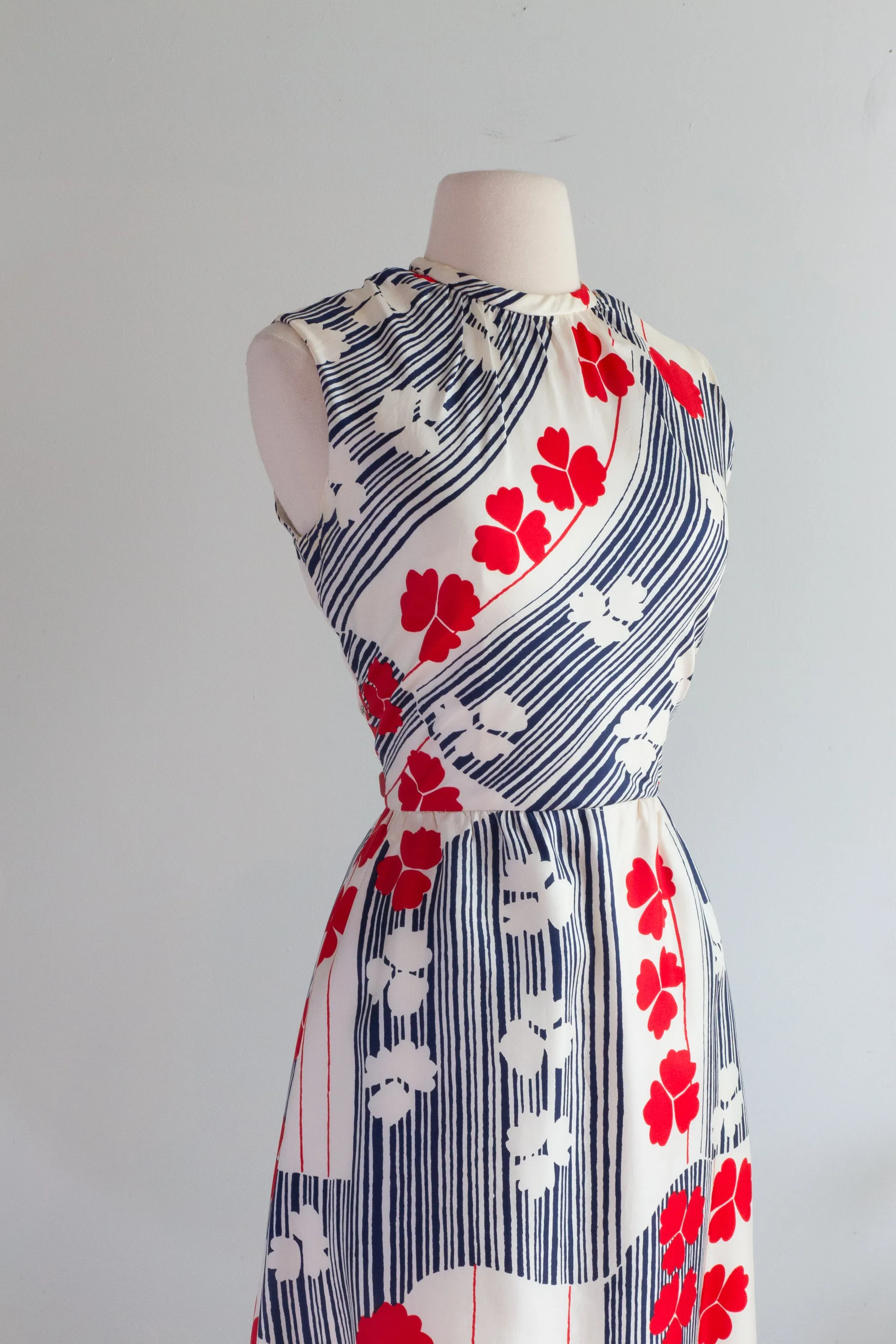 Chic 1960's Red White & BLue Silk Abstract Floral Print Dress / ML