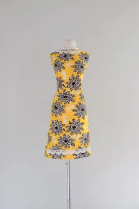 Coolest 1960's Daisy Mod Floral Dress / Sz M