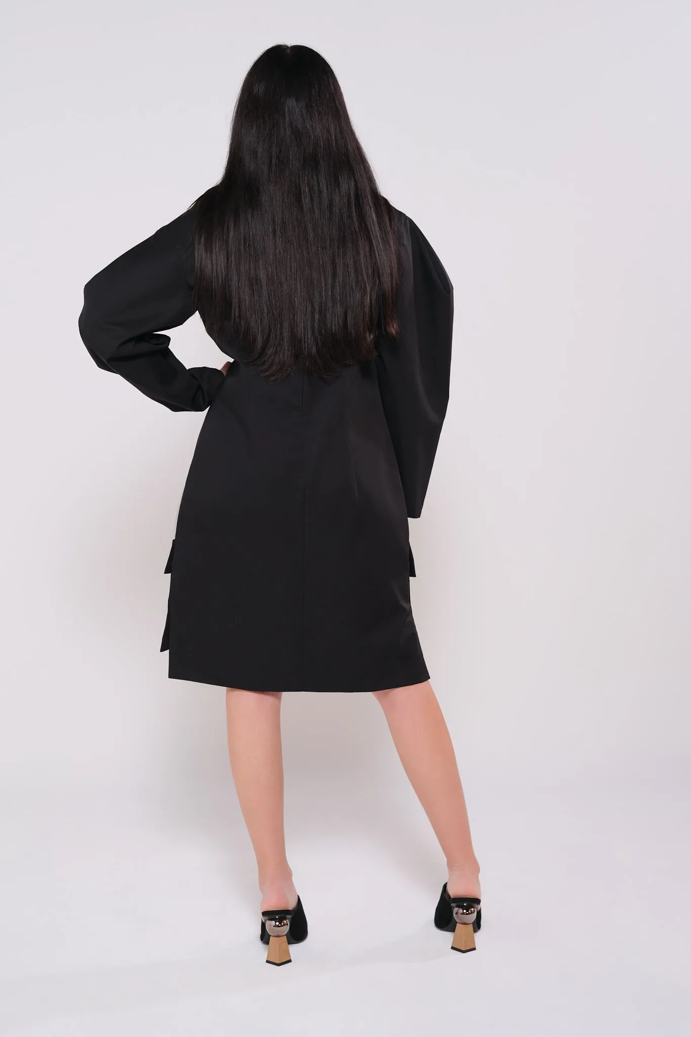 Puff sleeve short dress with hanging pockets in black