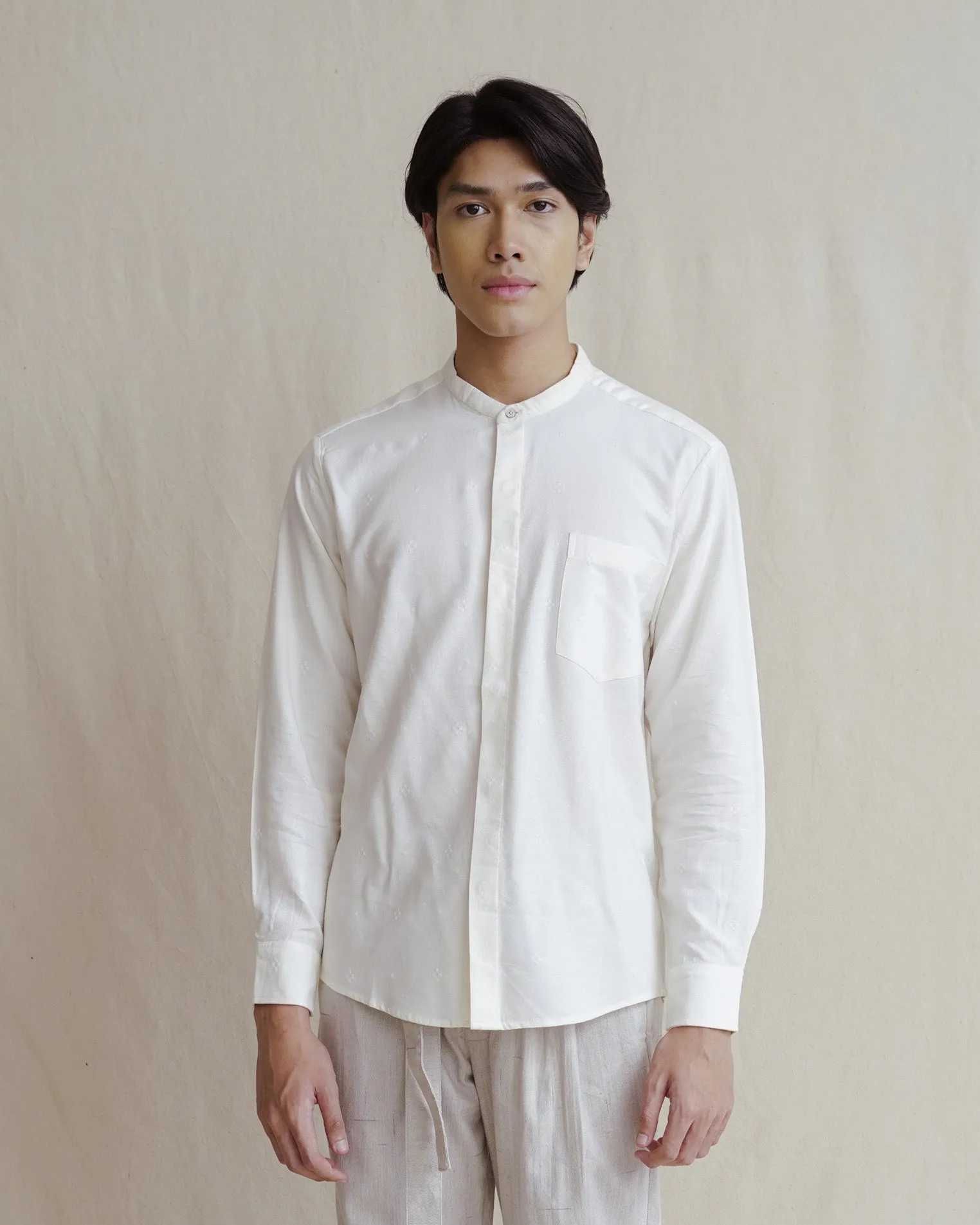 TITIK - Fitted Shirt Raw White